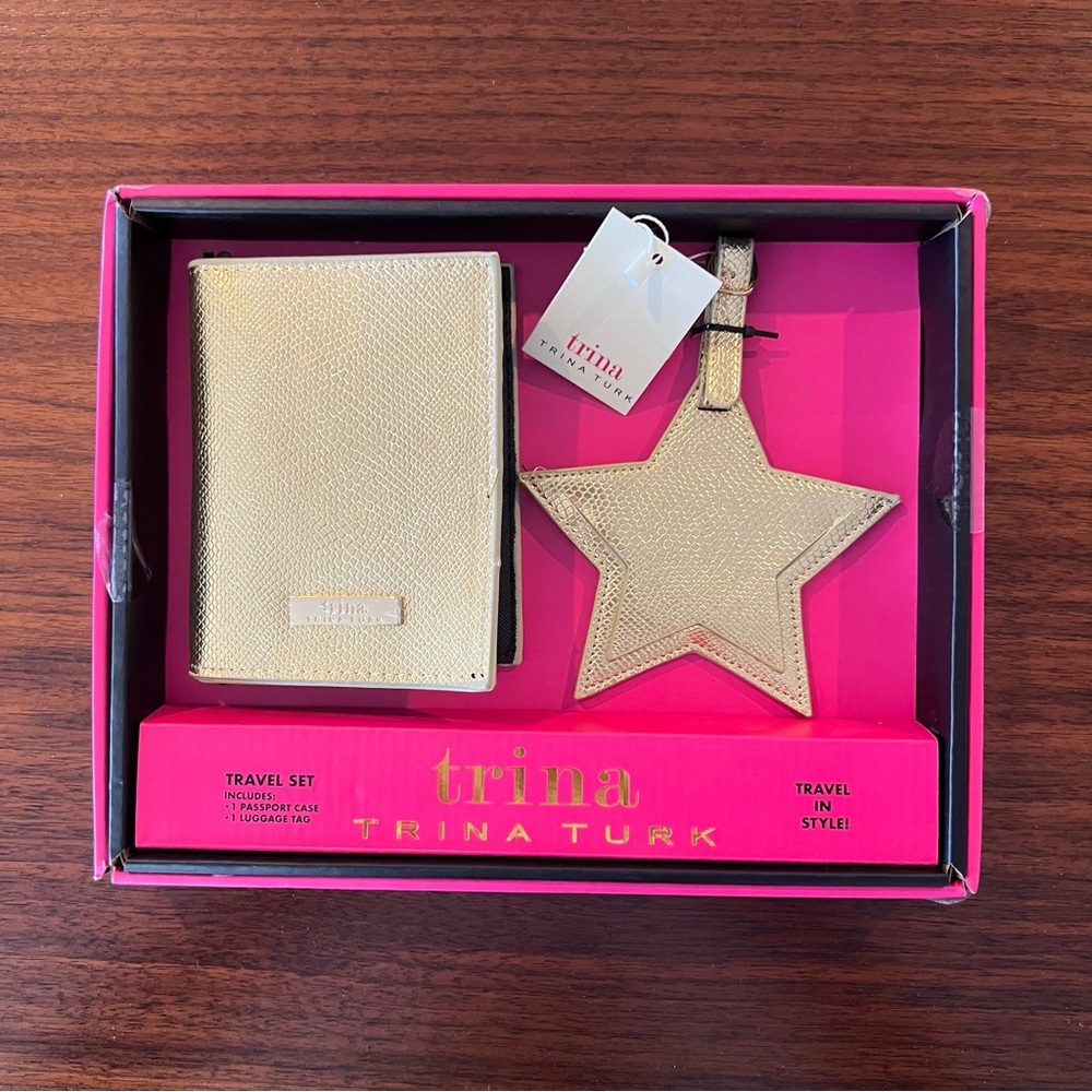 NWT TRINA TURK Travel Set: Gold Passport Case + Star Luggage Tag New In Box